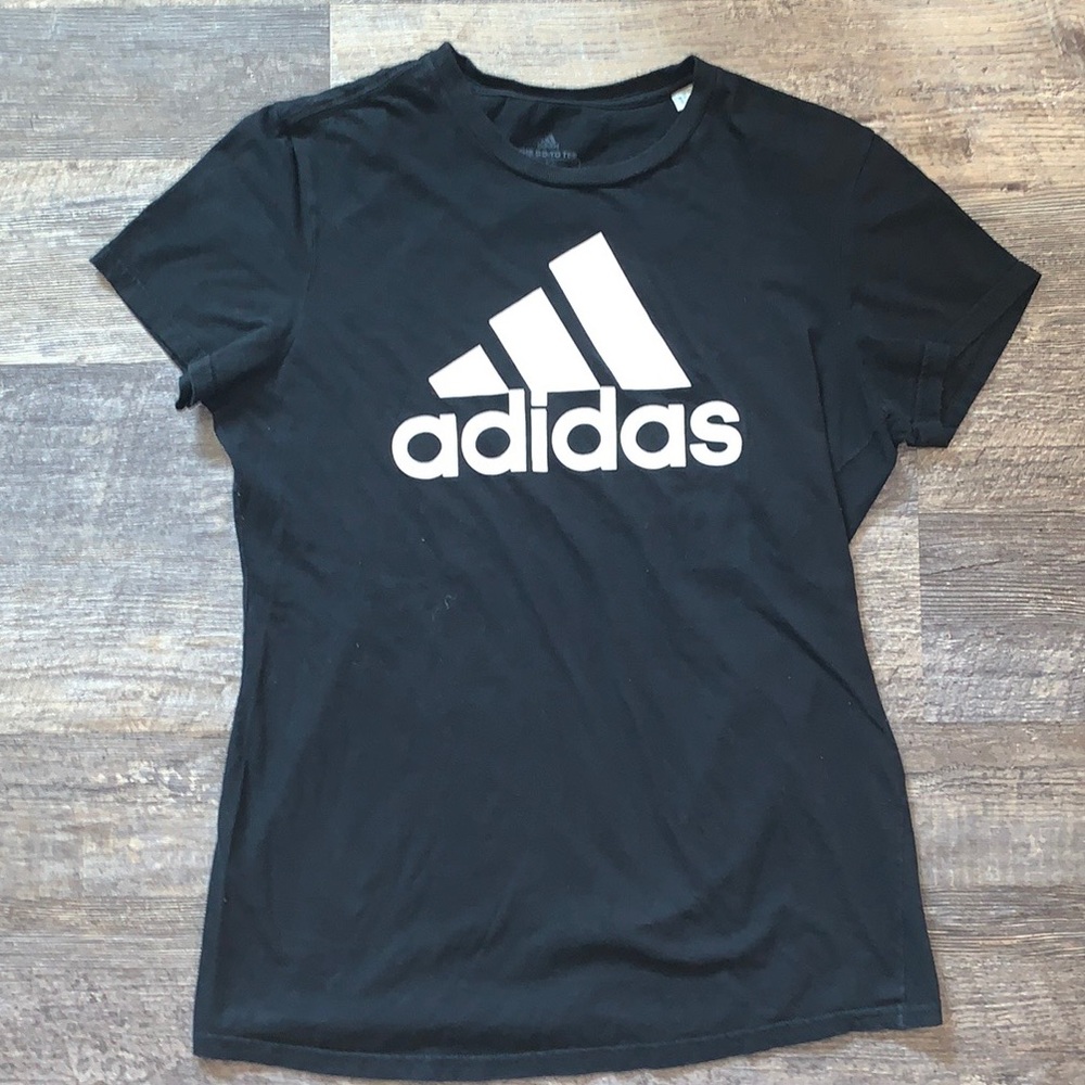 Adidas t shirt size L women’s